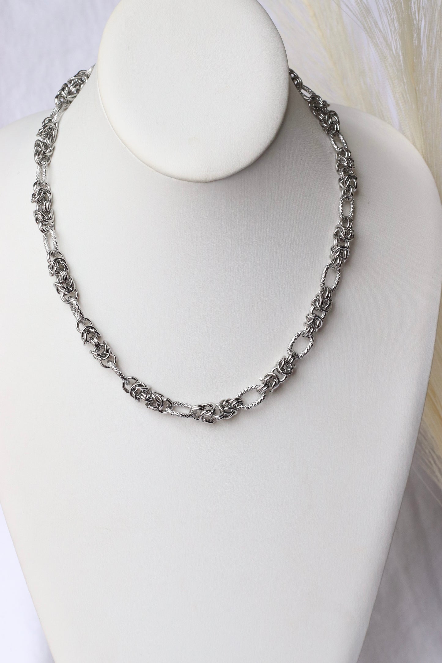 Stainless Steel Cluster Chain Link Necklace.