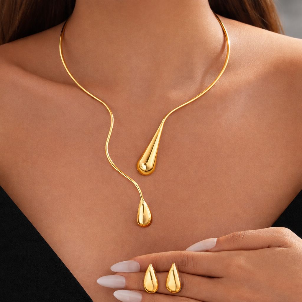 Petal Elixir Gold Necklace and Earrings Set