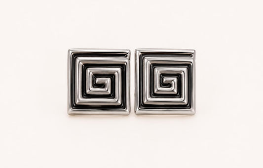 Stainless Steel  Fashionable Stud Earrings.