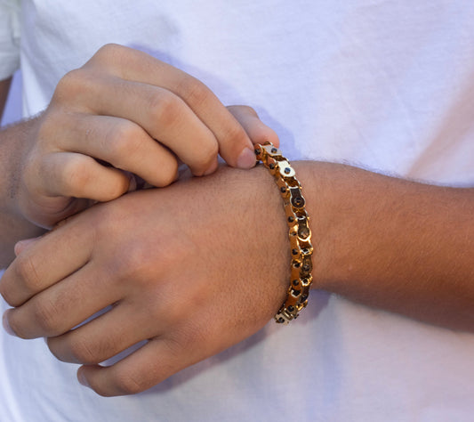 Men's Sigilo Gold Plated Stainless Steel Bracelet.