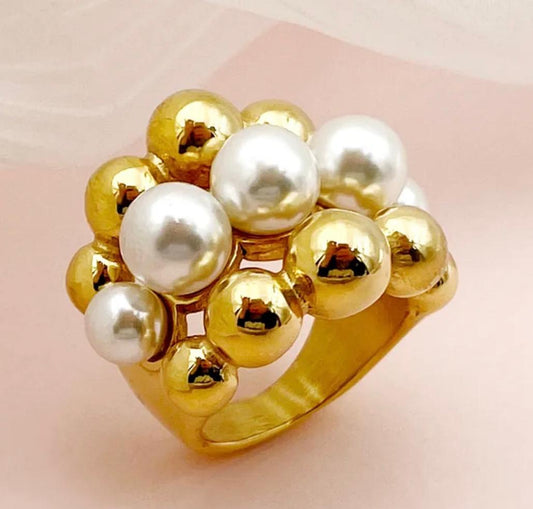 Pearl Whisper Stainless Steel 18K Hollow Out Round Ring.