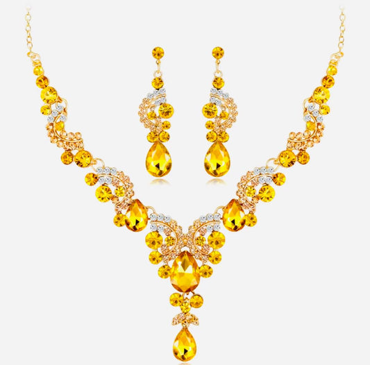 Diva Essentials Rhinestone Glass Water Droplets Earrings Necklace Set