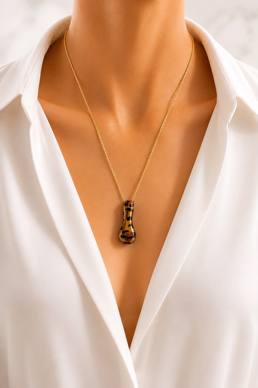 Bubble Initial I Animal Print Necklace